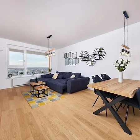 Apartment 5min2centre, View & Free Parking